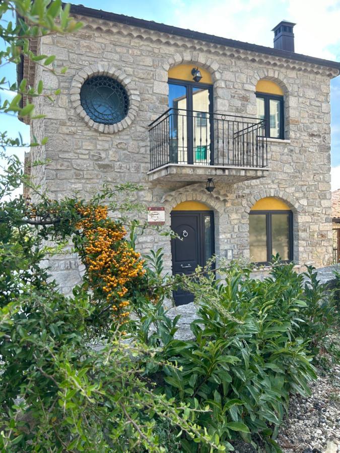 Dimora Rurale Valerio Bed & Breakfast Cercemaggiore Ngoại thất bức ảnh